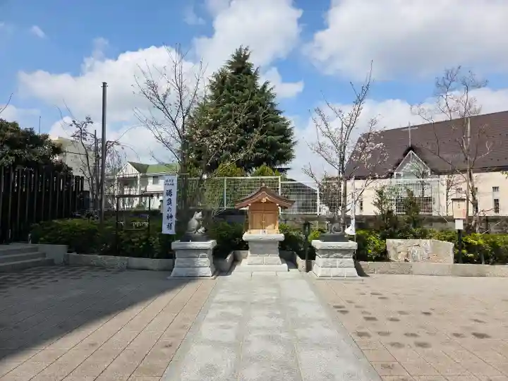 駒込妙義神社の{uncategorized: "未分類", other: "その他", undefined: "問題あり", building: "その他建物", grave: "お墓", sacred_gate: "鳥居", guardian: "狛犬", statue: "像", buddha: "仏像", history: "歴史", nature: "自然", garden: "庭園", animal: "動物", pagoda: "塔", temizu: "手水舎", mountain_gate: "山門・神門", sanctuary: "本殿・本堂", subordinate: "末社・摂社", art: "芸術", scenery: "景色", jizo: "地蔵", ema: "絵馬", goshuin: "御朱印", omikuji: "おみくじ", items: "授与品その他", amulet: "お守り", goshuincho: "御朱印帳", eats: "食事", festival: "お祭り", votive_dance: "神楽", shichigosan: "七五三参", wedding: "結婚式", experience: "体験その他", initially: "初詣", around: "周辺", anti_infection: "感染症対策"}