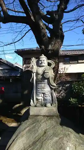 國分寺の像