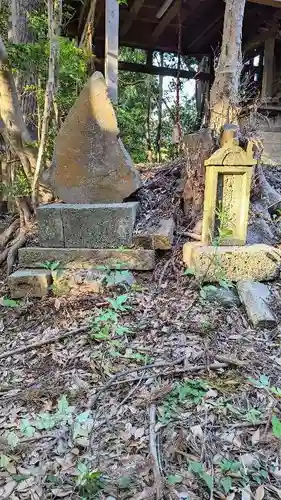 米本浅間神社の建物その他