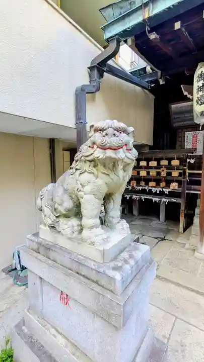 三河稲荷神社の狛犬