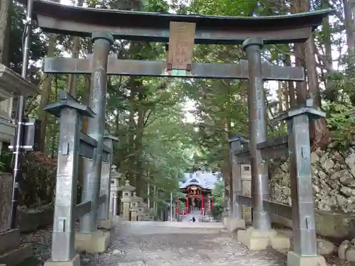 三峯神社の鳥居