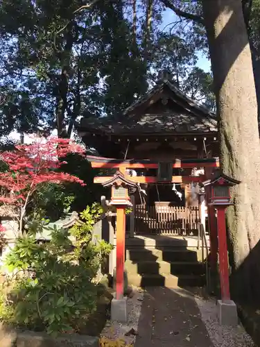 馬橋稲荷神社の末社・摂社
