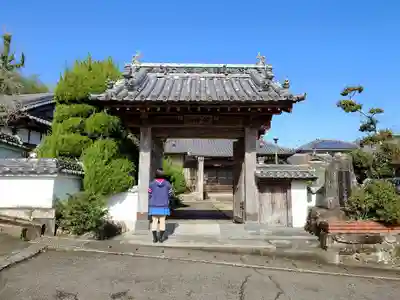 金勝寺の山門・神門