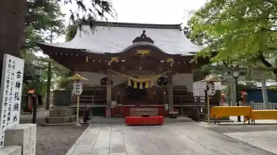草加神社の本殿・本堂