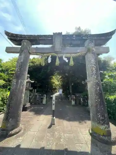 富松神社の{uncategorized: "未分類", other: "その他", undefined: "問題あり", building: "その他建物", grave: "お墓", sacred_gate: "鳥居", guardian: "狛犬", statue: "像", buddha: "仏像", history: "歴史", nature: "自然", garden: "庭園", animal: "動物", pagoda: "塔", temizu: "手水舎", mountain_gate: "山門・神門", sanctuary: "本殿・本堂", subordinate: "末社・摂社", art: "芸術", scenery: "景色", jizo: "地蔵", ema: "絵馬", goshuin: "御朱印", omikuji: "おみくじ", items: "授与品その他", amulet: "お守り", goshuincho: "御朱印帳", eats: "食事", festival: "お祭り", votive_dance: "神楽", shichigosan: "七五三参", wedding: "結婚式", experience: "体験その他", initially: "初詣", around: "周辺", anti_infection: "感染症対策"}