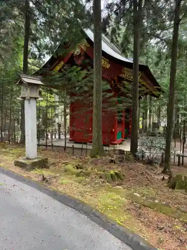 三峯神社の{uncategorized: "未分類", other: "その他", undefined: "問題あり", building: "その他建物", grave: "お墓", sacred_gate: "鳥居", guardian: "狛犬", statue: "像", buddha: "仏像", history: "歴史", nature: "自然", garden: "庭園", animal: "動物", pagoda: "塔", temizu: "手水舎", mountain_gate: "山門・神門", sanctuary: "本殿・本堂", subordinate: "末社・摂社", art: "芸術", scenery: "景色", jizo: "地蔵", ema: "絵馬", goshuin: "御朱印", omikuji: "おみくじ", items: "授与品その他", amulet: "お守り", goshuincho: "御朱印帳", eats: "食事", festival: "お祭り", votive_dance: "神楽", shichigosan: "七五三参", wedding: "結婚式", experience: "体験その他", initially: "初詣", around: "周辺", anti_infection: "感染症対策"}