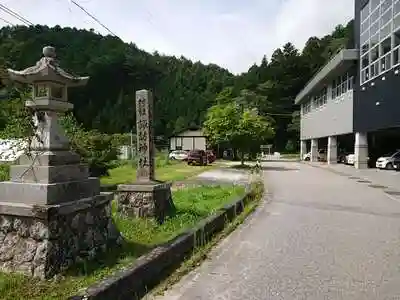 諏訪神社の建物その他