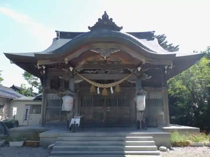 諏訪神社の本殿・本堂