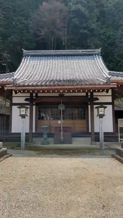 玉桂寺の{uncategorized: "未分類", other: "その他", undefined: "問題あり", building: "その他建物", grave: "お墓", sacred_gate: "鳥居", guardian: "狛犬", statue: "像", buddha: "仏像", history: "歴史", nature: "自然", garden: "庭園", animal: "動物", pagoda: "塔", temizu: "手水舎", mountain_gate: "山門・神門", sanctuary: "本殿・本堂", subordinate: "末社・摂社", art: "芸術", scenery: "景色", jizo: "地蔵", ema: "絵馬", goshuin: "御朱印", omikuji: "おみくじ", items: "授与品その他", amulet: "お守り", goshuincho: "御朱印帳", eats: "食事", festival: "お祭り", votive_dance: "神楽", shichigosan: "七五三参", wedding: "結婚式", experience: "体験その他", initially: "初詣", around: "周辺", anti_infection: "感染症対策"}