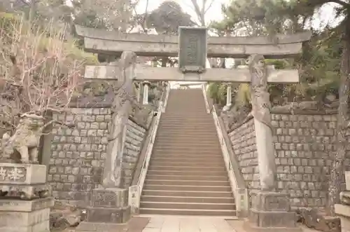 品川神社の鳥居