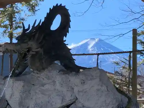 小室浅間神社の手水舎