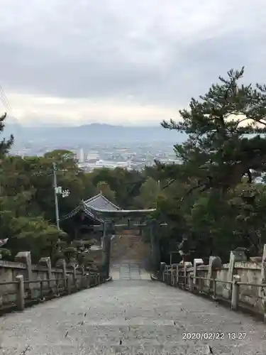 琴彈八幡宮の景色