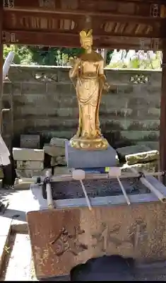 蓮花院の手水舎