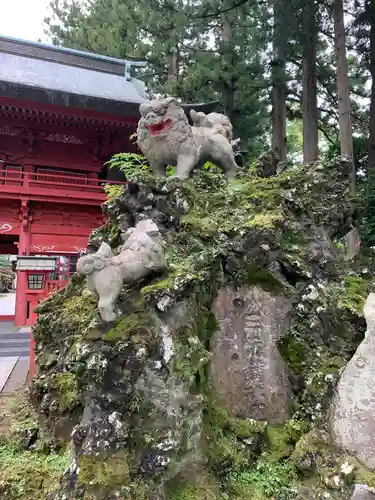 富士山東口本宮 冨士浅間神社の狛犬