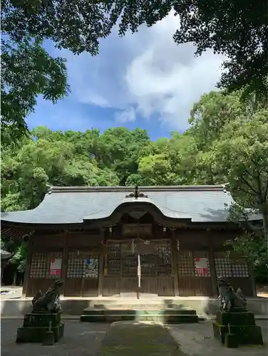 妻山神社の本殿