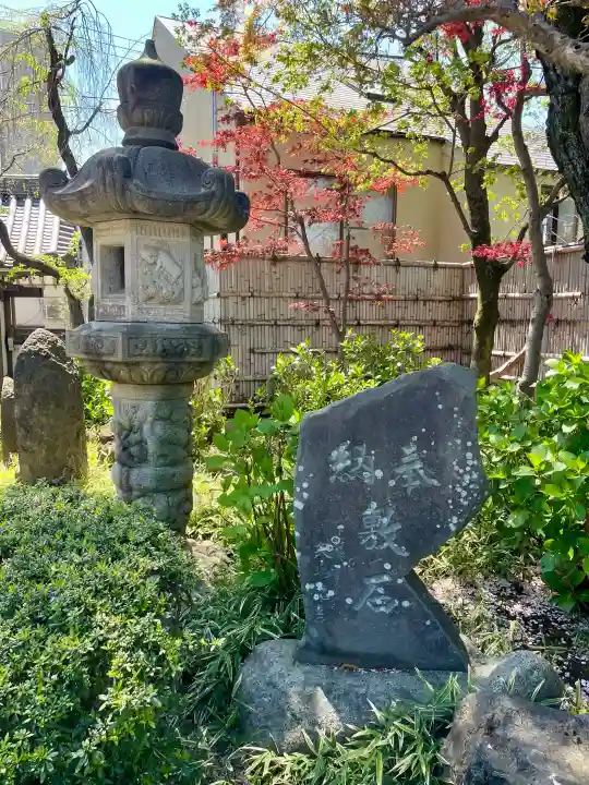 実相院の{uncategorized: "未分類", other: "その他", undefined: "問題あり", building: "その他建物", grave: "お墓", sacred_gate: "鳥居", guardian: "狛犬", statue: "像", buddha: "仏像", history: "歴史", nature: "自然", garden: "庭園", animal: "動物", pagoda: "塔", temizu: "手水舎", mountain_gate: "山門・神門", sanctuary: "本殿・本堂", subordinate: "末社・摂社", art: "芸術", scenery: "景色", jizo: "地蔵", ema: "絵馬", goshuin: "御朱印", omikuji: "おみくじ", items: "授与品その他", amulet: "お守り", goshuincho: "御朱印帳", eats: "食事", festival: "お祭り", votive_dance: "神楽", shichigosan: "七五三参", wedding: "結婚式", experience: "体験その他", initially: "初詣", around: "周辺", anti_infection: "感染症対策"}