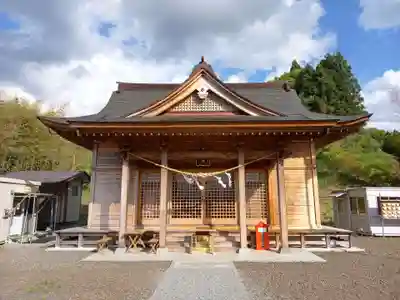 白根三吉神社の本殿・本堂
