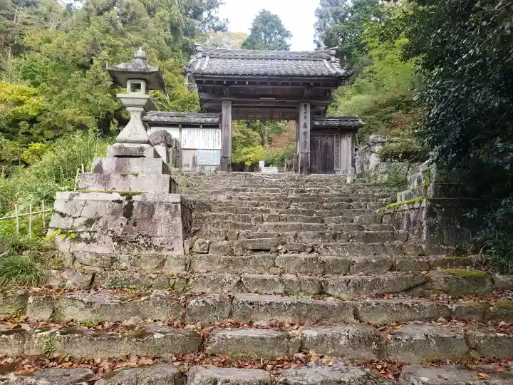 桑実寺の山門・神門