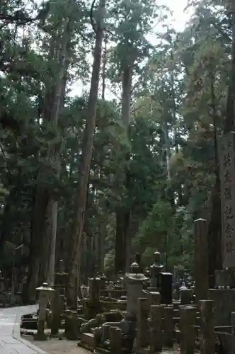 高野山金剛峯寺奥の院の建物その他