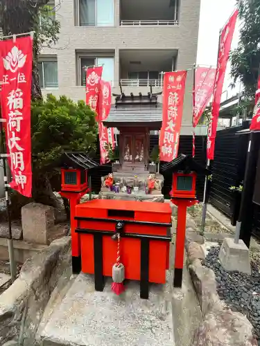 四宮神社の{uncategorized: "未分類", other: "その他", undefined: "問題あり", building: "その他建物", grave: "お墓", sacred_gate: "鳥居", guardian: "狛犬", statue: "像", buddha: "仏像", history: "歴史", nature: "自然", garden: "庭園", animal: "動物", pagoda: "塔", temizu: "手水舎", mountain_gate: "山門・神門", sanctuary: "本殿・本堂", subordinate: "末社・摂社", art: "芸術", scenery: "景色", jizo: "地蔵", ema: "絵馬", goshuin: "御朱印", omikuji: "おみくじ", items: "授与品その他", amulet: "お守り", goshuincho: "御朱印帳", eats: "食事", festival: "お祭り", votive_dance: "神楽", shichigosan: "七五三参", wedding: "結婚式", experience: "体験その他", initially: "初詣", around: "周辺", anti_infection: "感染症対策"}