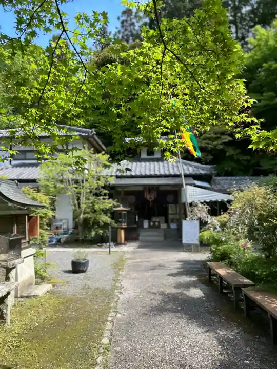 山科聖天 雙林院(双林院) の{uncategorized: "未分類", other: "その他", undefined: "問題あり", building: "その他建物", grave: "お墓", sacred_gate: "鳥居", guardian: "狛犬", statue: "像", buddha: "仏像", history: "歴史", nature: "自然", garden: "庭園", animal: "動物", pagoda: "塔", temizu: "手水舎", mountain_gate: "山門・神門", sanctuary: "本殿・本堂", subordinate: "末社・摂社", art: "芸術", scenery: "景色", jizo: "地蔵", ema: "絵馬", goshuin: "御朱印", omikuji: "おみくじ", items: "授与品その他", amulet: "お守り", goshuincho: "御朱印帳", eats: "食事", festival: "お祭り", votive_dance: "神楽", shichigosan: "七五三参", wedding: "結婚式", experience: "体験その他", initially: "初詣", around: "周辺", anti_infection: "感染症対策"}
