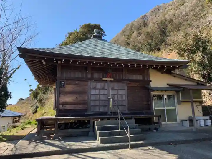 打越山青木観音堂の本殿・本堂