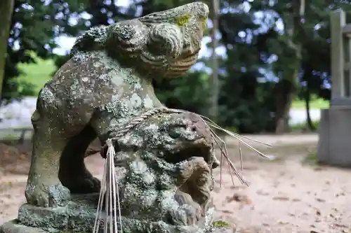 原鹿神社の狛犬