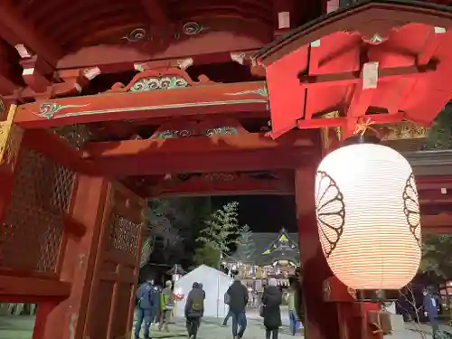 秩父神社の山門