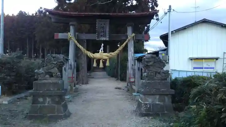 八幡神社の鳥居