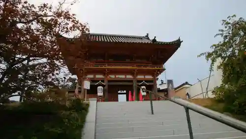 総持寺の山門・神門