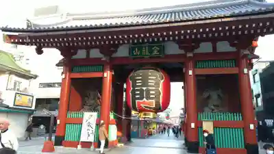 浅草寺の山門・神門