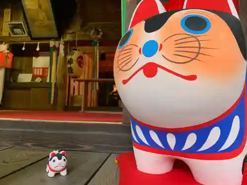 滑川神社 - 仕事と子どもの守り神の狛犬