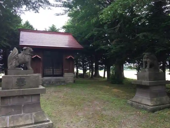 釜加神社の本殿