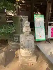 小平神明宮の像