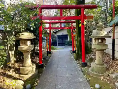 威光稲荷堂の{uncategorized: "未分類", other: "その他", undefined: "問題あり", building: "その他建物", grave: "お墓", sacred_gate: "鳥居", guardian: "狛犬", statue: "像", buddha: "仏像", history: "歴史", nature: "自然", garden: "庭園", animal: "動物", pagoda: "塔", temizu: "手水舎", mountain_gate: "山門・神門", sanctuary: "本殿・本堂", subordinate: "末社・摂社", art: "芸術", scenery: "景色", jizo: "地蔵", ema: "絵馬", goshuin: "御朱印", omikuji: "おみくじ", items: "授与品その他", amulet: "お守り", goshuincho: "御朱印帳", eats: "食事", festival: "お祭り", votive_dance: "神楽", shichigosan: "七五三参", wedding: "結婚式", experience: "体験その他", initially: "初詣", around: "周辺", anti_infection: "感染症対策"}