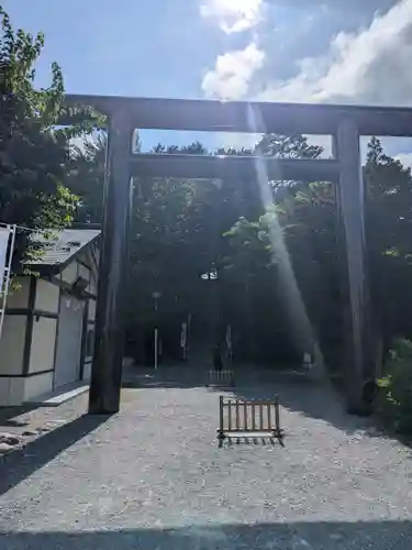 千歳神社の鳥居