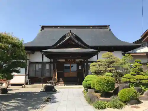 長念寺の本殿