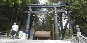 諏訪大社の鳥居