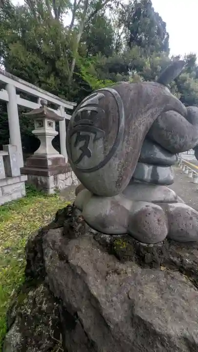栃木縣護國神社の{uncategorized: "未分類", other: "その他", undefined: "問題あり", building: "その他建物", grave: "お墓", sacred_gate: "鳥居", guardian: "狛犬", statue: "像", buddha: "仏像", history: "歴史", nature: "自然", garden: "庭園", animal: "動物", pagoda: "塔", temizu: "手水舎", mountain_gate: "山門・神門", sanctuary: "本殿・本堂", subordinate: "末社・摂社", art: "芸術", scenery: "景色", jizo: "地蔵", ema: "絵馬", goshuin: "御朱印", omikuji: "おみくじ", items: "授与品その他", amulet: "お守り", goshuincho: "御朱印帳", eats: "食事", festival: "お祭り", votive_dance: "神楽", shichigosan: "七五三参", wedding: "結婚式", experience: "体験その他", initially: "初詣", around: "周辺", anti_infection: "感染症対策"}