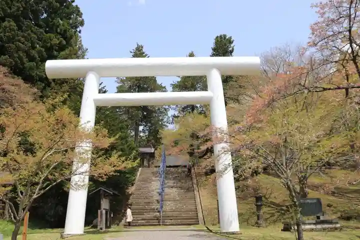 土津神社|こどもと出世の神さまの鳥居