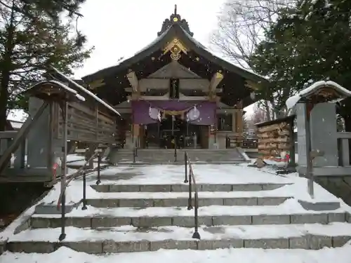 彌彦神社　(伊夜日子神社)の本殿・本堂