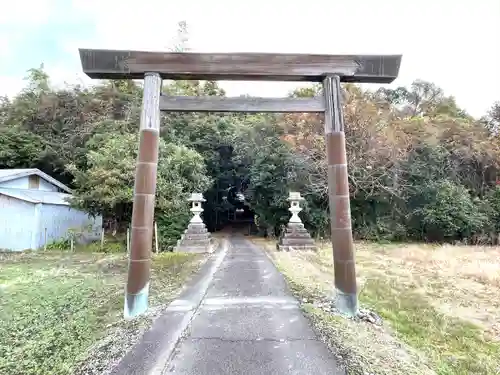 加富神社の鳥居