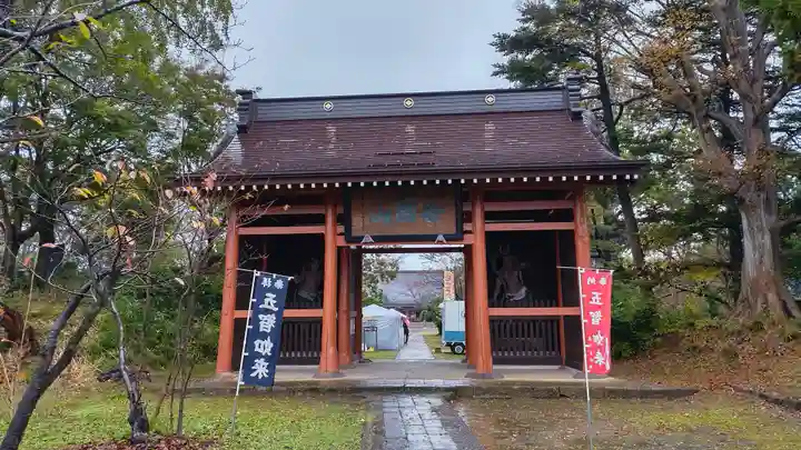 国分寺の山門・神門