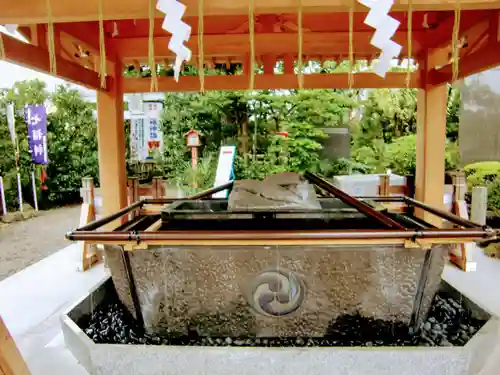 亀ケ池八幡宮の手水舎