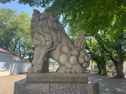 諏訪神社の狛犬