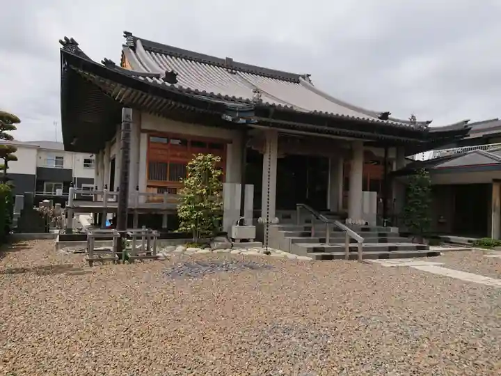 光明寺の本殿・本堂
