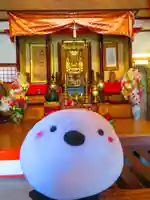 岩戸観音堂(北海道)