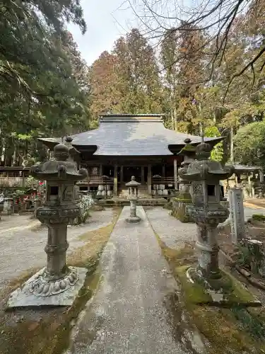 観音寺（寺山観音）の{uncategorized: "未分類", other: "その他", undefined: "問題あり", building: "その他建物", grave: "お墓", sacred_gate: "鳥居", guardian: "狛犬", statue: "像", buddha: "仏像", history: "歴史", nature: "自然", garden: "庭園", animal: "動物", pagoda: "塔", temizu: "手水舎", mountain_gate: "山門・神門", sanctuary: "本殿・本堂", subordinate: "末社・摂社", art: "芸術", scenery: "景色", jizo: "地蔵", ema: "絵馬", goshuin: "御朱印", omikuji: "おみくじ", items: "授与品その他", amulet: "お守り", goshuincho: "御朱印帳", eats: "食事", festival: "お祭り", votive_dance: "神楽", shichigosan: "七五三参", wedding: "結婚式", experience: "体験その他", initially: "初詣", around: "周辺", anti_infection: "感染症対策"}