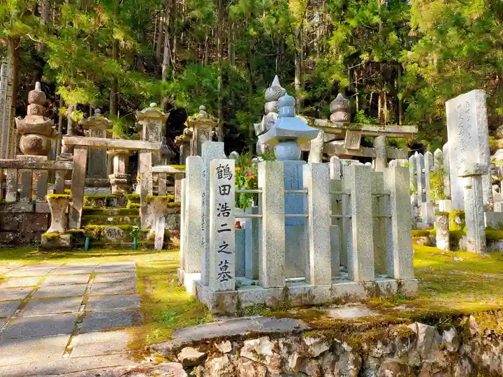 高野山金剛峯寺奥の院(和歌山県)