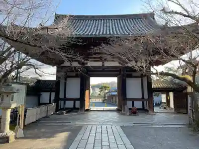 石山寺の山門・神門